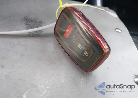 2021 Toyota Rav4 Xle Premium from USA, damaged, VIN 2T3C1RFV2MW117016